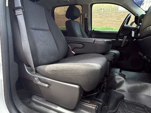 Used 2014 Chevrolet Silverado 2500 LT AWD/4WD image 23