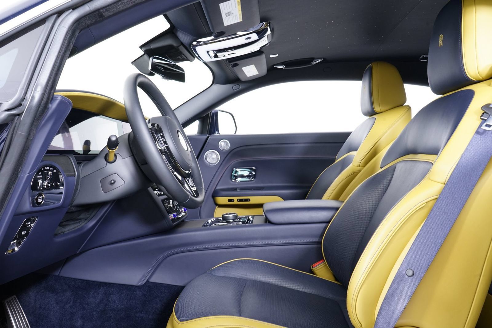 Used 2025 Rolls-Royce Spectre w/ Leather Finishing Pack AWD/4WD image 5