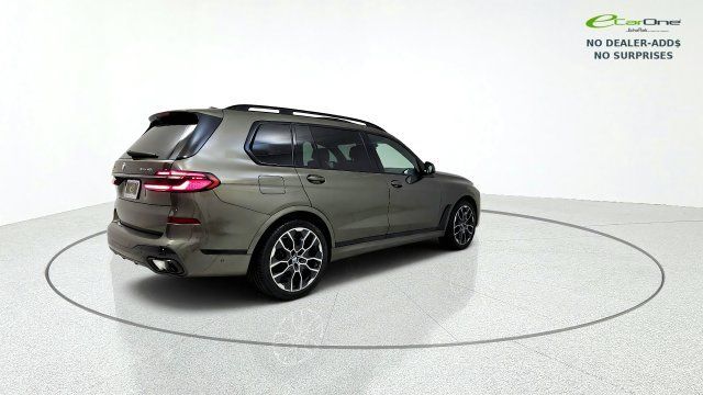 Used 2026 BMW X7 xDrive40i AWD/4WD image 8