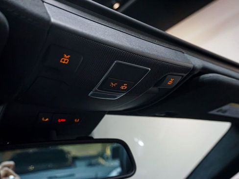 Used 2014 Mercedes-Benz SL 63 AMG image 82