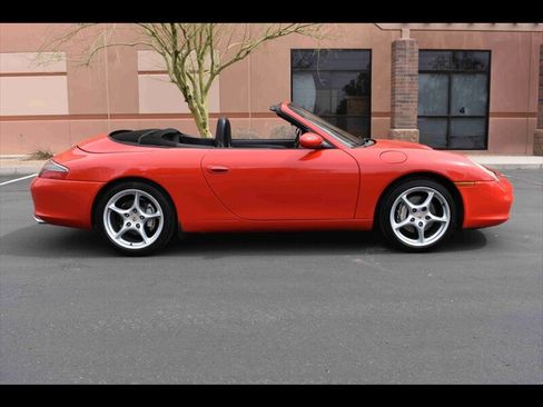 Used 2004 Porsche 911 Carrera 4 image 3