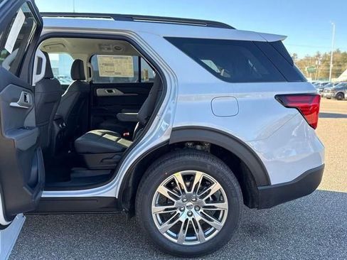 New 2026 Ford Explorer Active w/ Active Comfort Package image 29