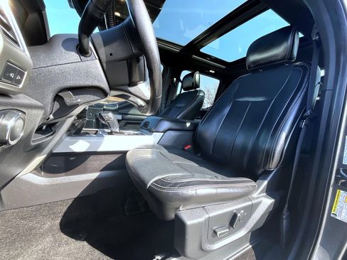 Used 2018 Ford F150 Lariat image 11