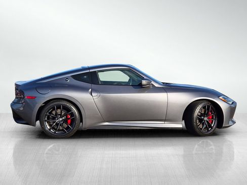 Used 2025 Nissan Z Performance w/ Floor Mat Package RWD image 3