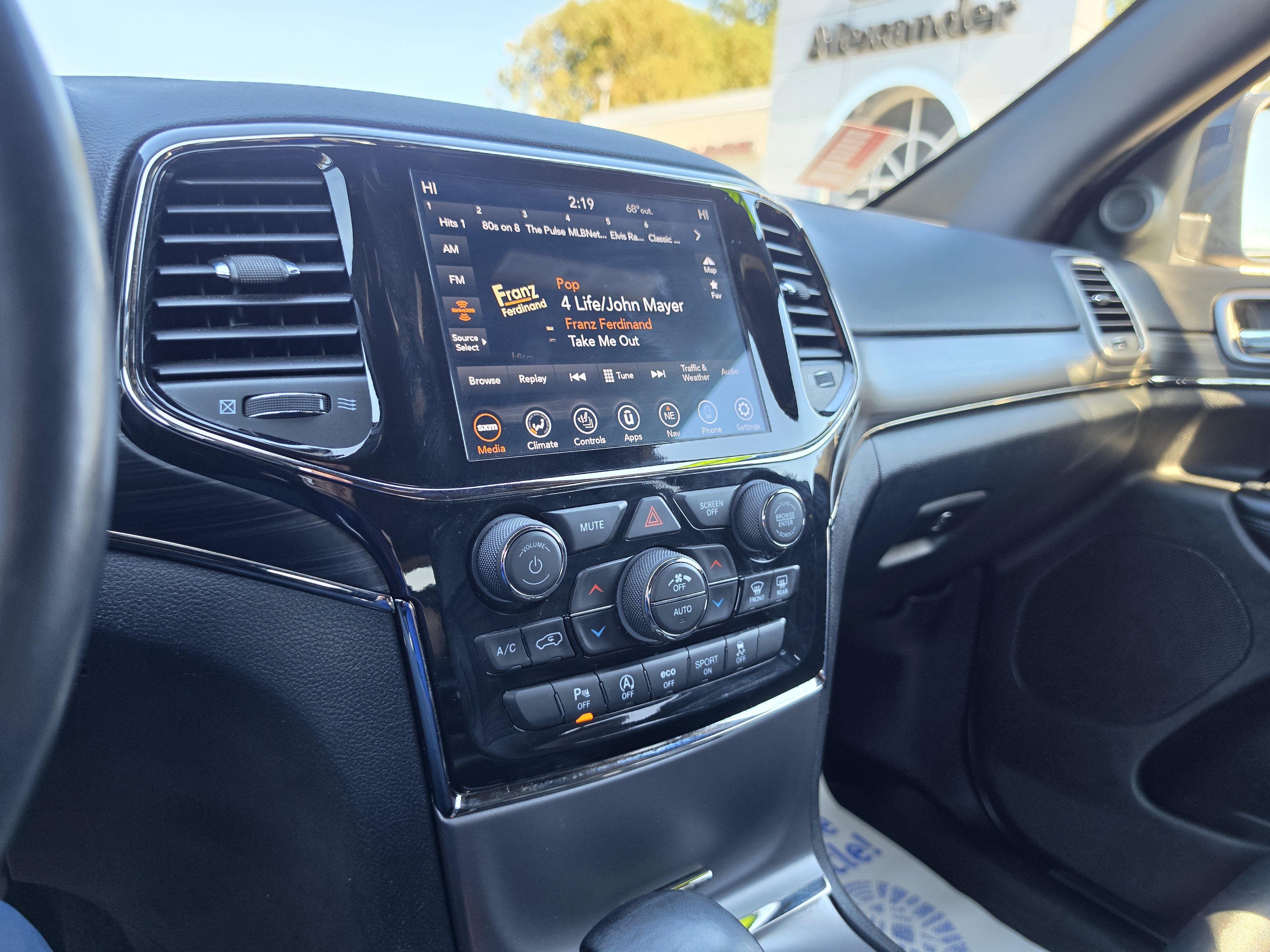 Used 2021 Jeep Grand Cherokee Limited X AWD/4WD image 24