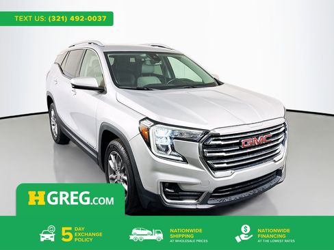 Used 2022 GMC Terrain SLT image 1