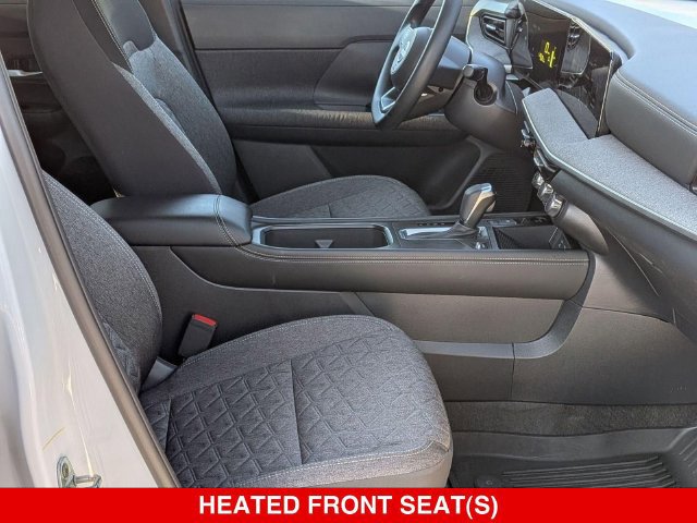 Certified 2025 Nissan Kicks SV w/ SV Premium Package AWD/4WD image 38