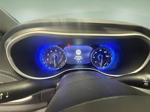 New 2027 Chrysler Pacifica Select FWD image 11