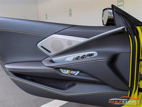 Used 2022 Chevrolet Corvette Stingray Premium Conv RWD image 23
