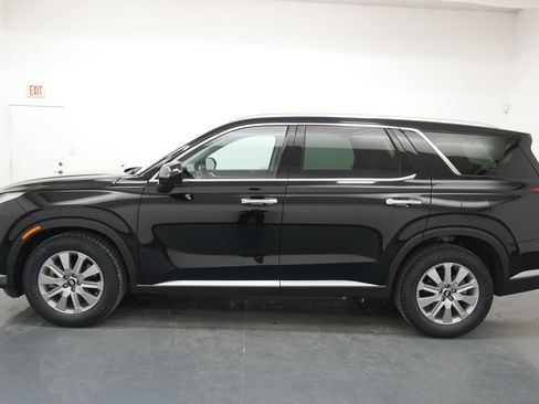 Used 2024 Hyundai Palisade SEL FWD image 4