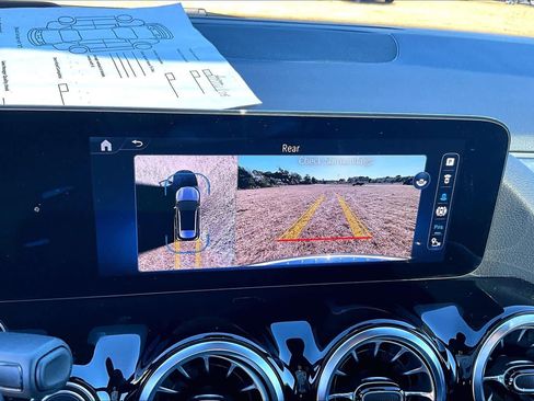 Certified 2025 Mercedes-Benz GLA 250 4MATIC image 5