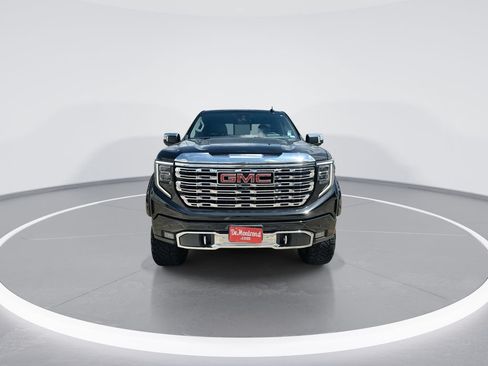 Used 2022 GMC Sierra 1500 Denali w/ Denali Reserve Package AWD/4WD image 3