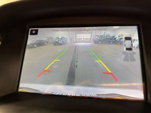 Used 2018 Ford Focus Titanium FWD image 30