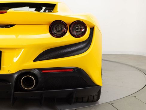 Certified 2021 Ferrari F8 Tributo RWD image 56
