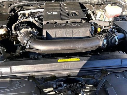 Used 2022 Nissan Frontier SV image 9