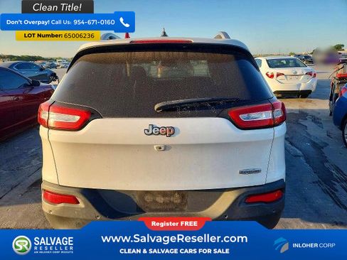 Used 2015 Jeep Cherokee Latitude FWD image 8