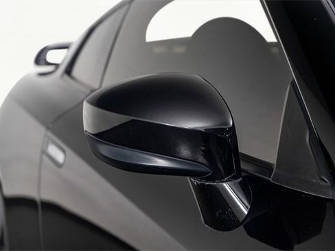 Used 2015 Nissan GT-R Premium image 24