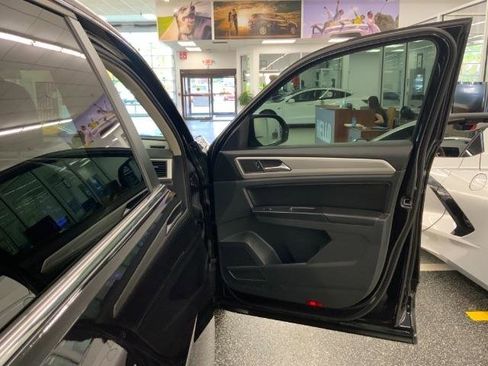 Used 2018 Volkswagen Atlas SE image 28