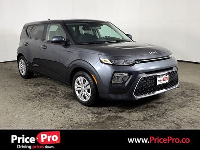 Used 2022 Kia Soul LX