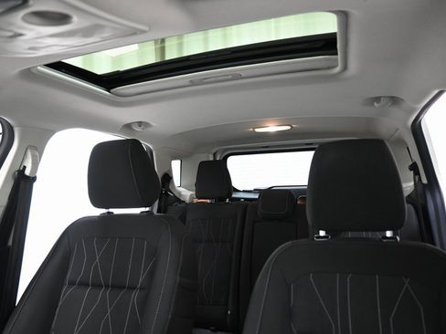 Used 2019 Ford EcoSport SE image 4