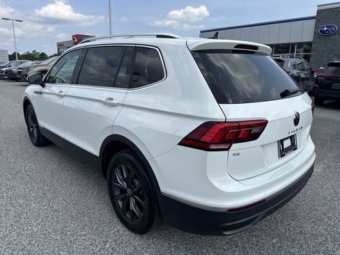 Used 2022 Volkswagen Tiguan SE AWD/4WD image 29
