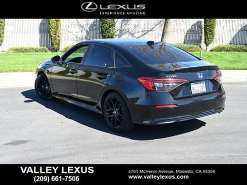 Used 2024 Honda Civic Sport image 3