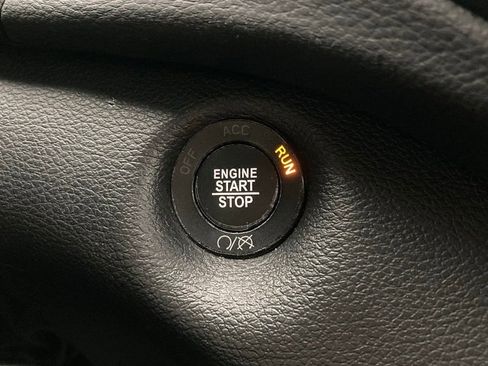 Used 2023 Jeep Cherokee Altitude Lux image 20