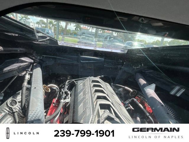 Used 2025 Chevrolet Corvette Stingray Premium Cpe w/ 3LT RWD image 16
