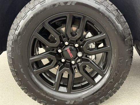 Used 2023 Chevrolet Silverado 1500 LTZ w/ LTZ Premium Texas Edition image 12