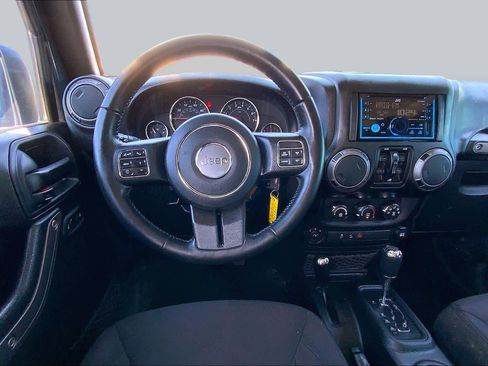 Used 2017 Jeep Wrangler Unlimited Sport w/ Quick Order Package 24S AWD/4WD image 6