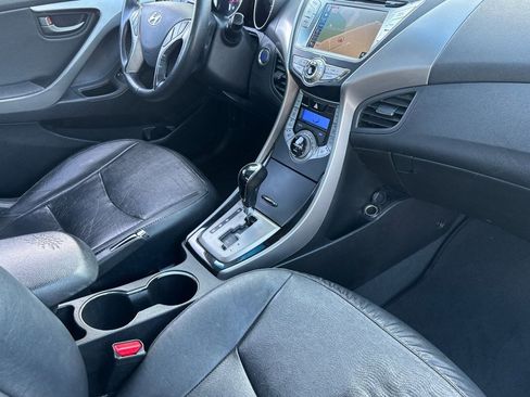 Used 2013 Hyundai Elantra Limited w/ Technology Pkg image 32