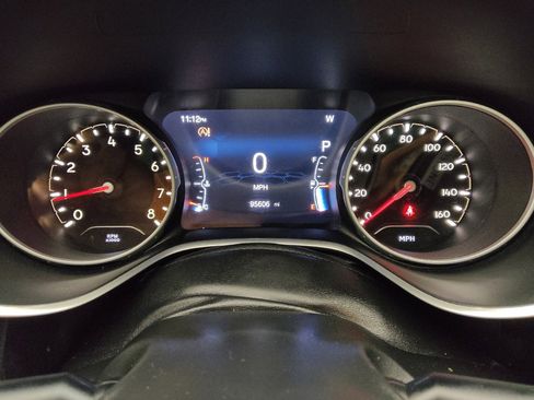 Used 2018 Jeep Compass Latitude w/ Popular Equipment Group FWD image 23