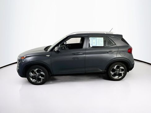 Used 2023 Hyundai Venue SEL FWD image 8