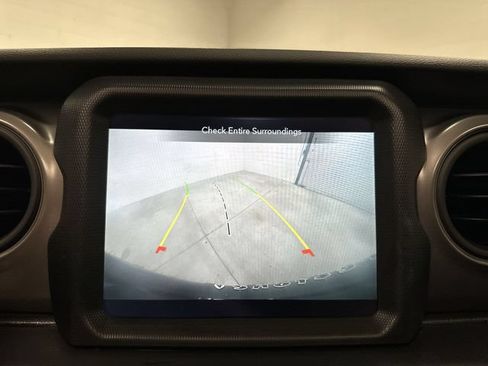 Used 2021 Jeep Wrangler Unlimited Sport AWD/4WD image 20