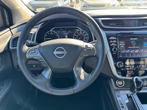 Used 2024 Nissan Murano SV w/ SV Midnight Edition Package image 12