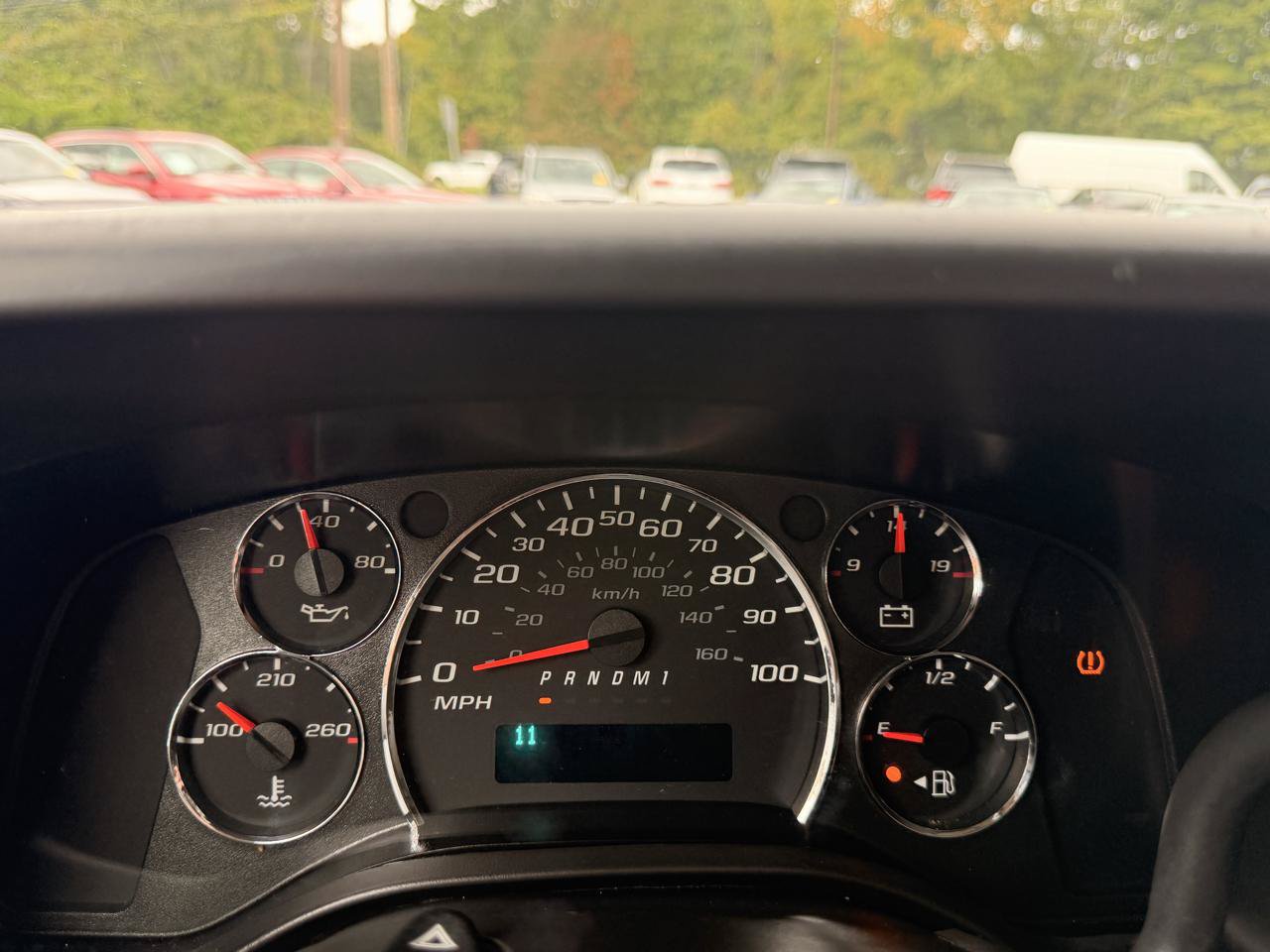 Used 2013 Chevrolet Express 3500 RWD image 18