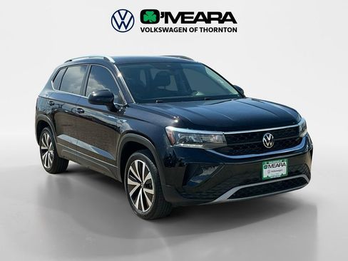 Used 2024 Volkswagen Taos SE FWD image 7