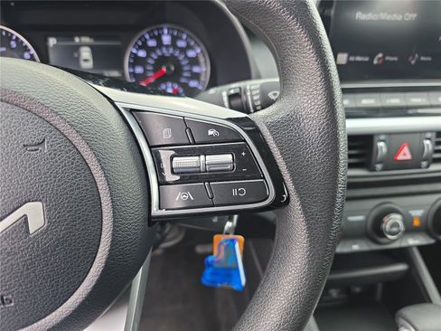 Used 2024 Kia Forte LXS image 23