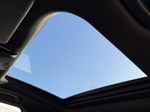 Used 2021 BMW 330i Sedan image 22