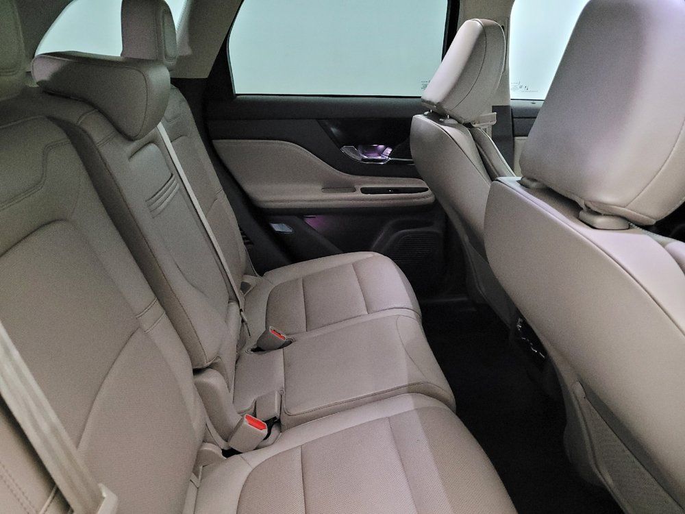 Used 2021 Lincoln Corsair AWD w/ Premium Package image 19