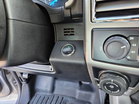 Used 2016 Ford F150 Lariat w/ Equipment Group 502A Luxury image 19