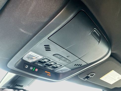 Used 2024 Buick Enclave Essence w/ Experience Buick Package image 19