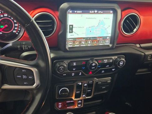 Used 2020 Jeep Gladiator Rubicon AWD/4WD image 27