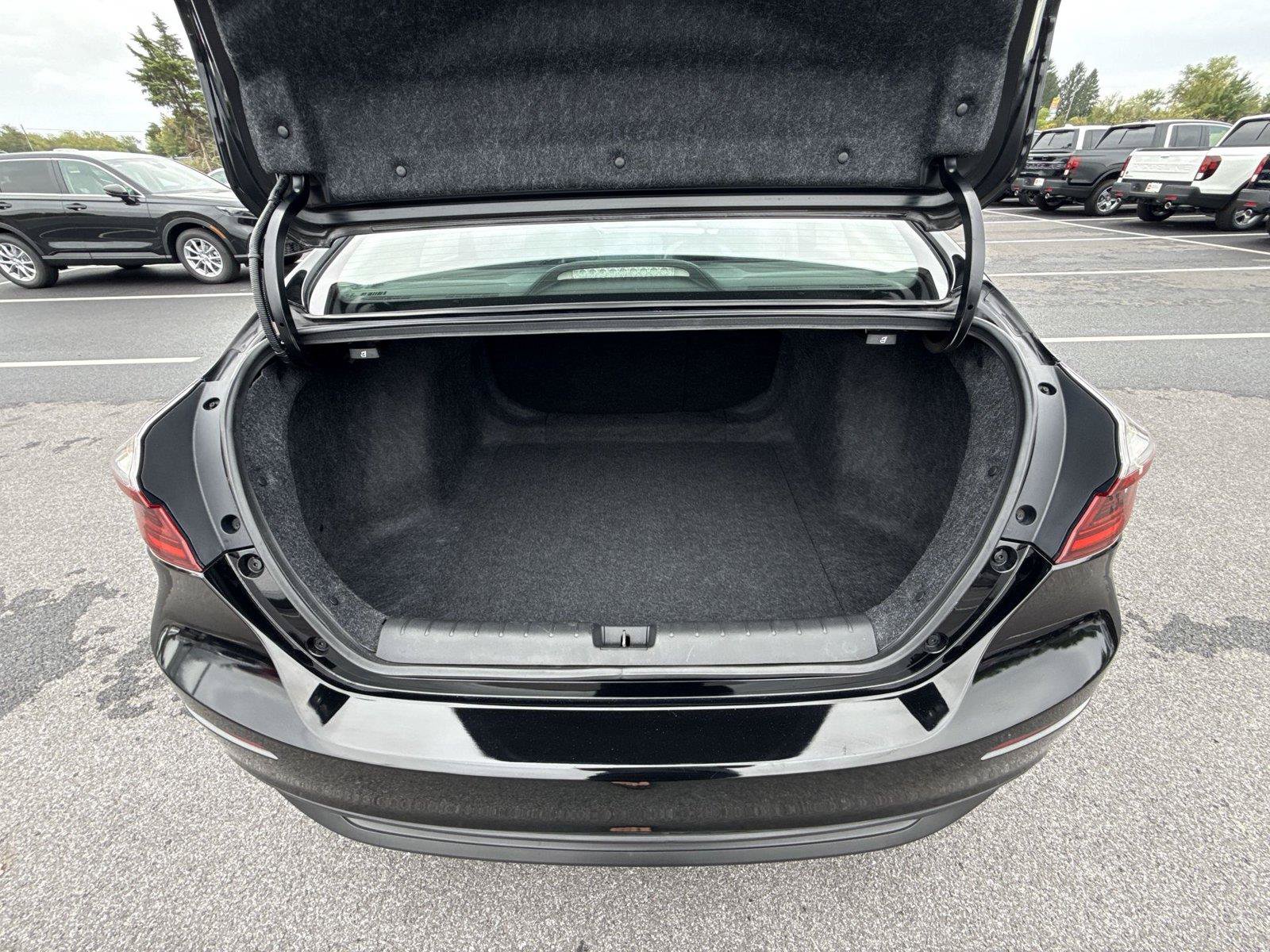 Used 2020 Honda Insight EX image 17