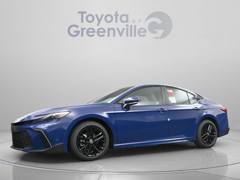 New 2026 Toyota Camry SE FWD image 2