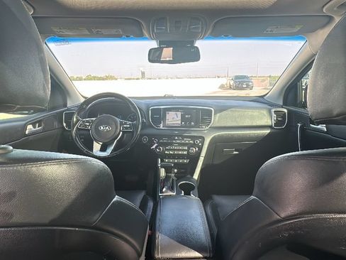 Used 2020 Kia Sportage EX w/ EX Technology Package FWD image 29