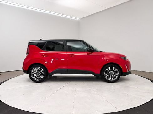 Certified 2025 Kia Soul EX FWD image 34
