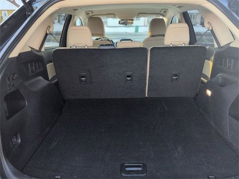 Used 2024 Ford Edge SE image 27