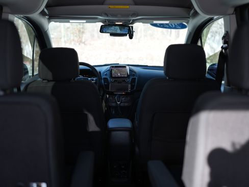 Used 2023 Ford Transit Connect XLT w/ Trailer Tow Package image 27