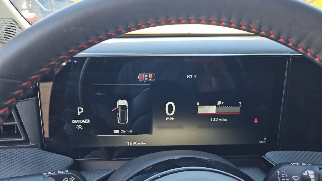 Used 2026 Nissan Kicks SR FWD image 7